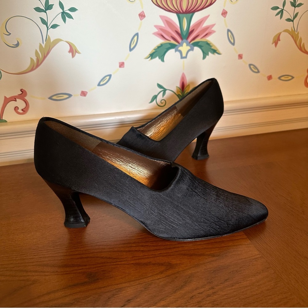 Vintage Stuart Weitzman fabric heels